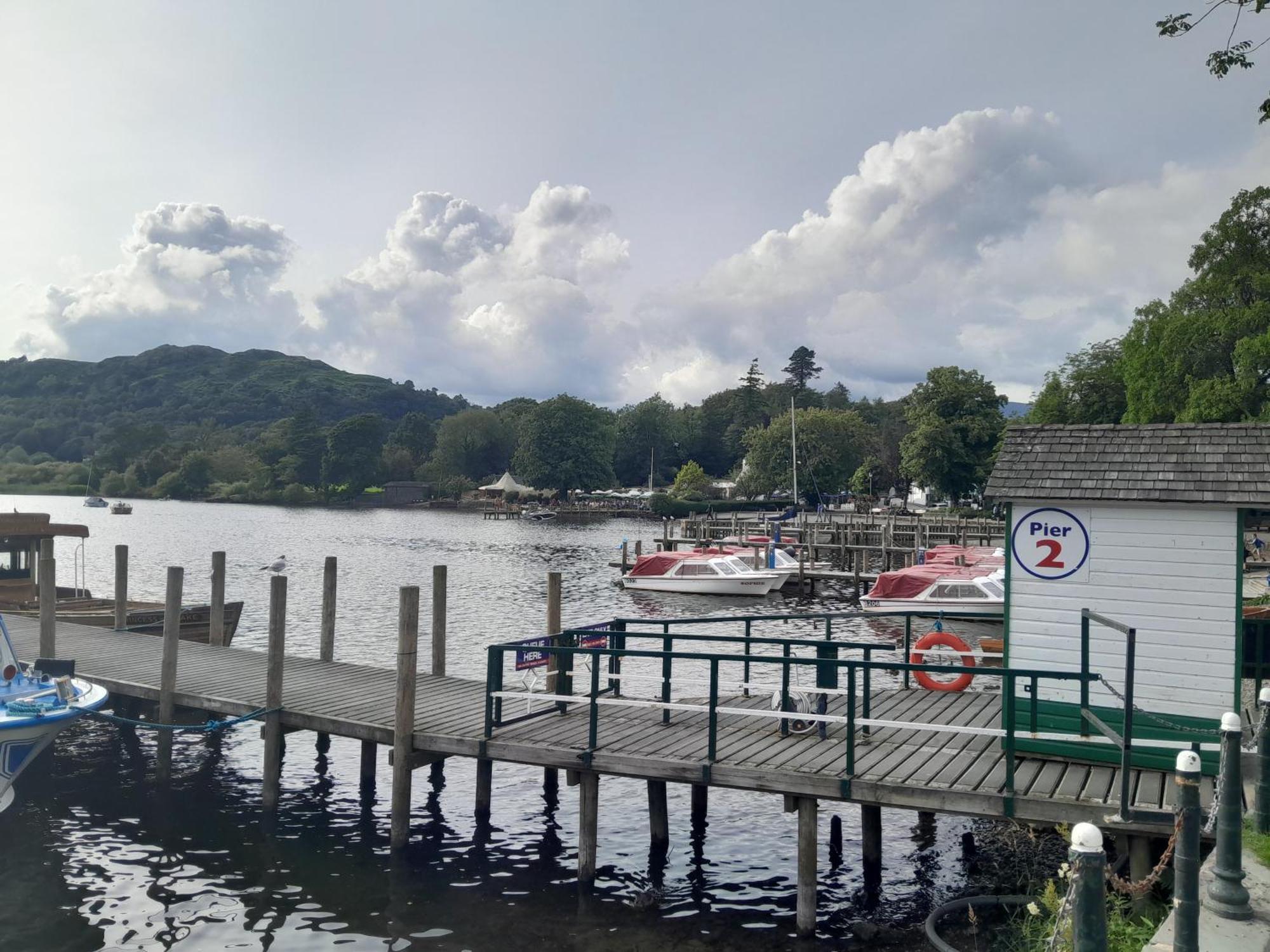 Ye Old'E Man Lake District Грейндж-овер-Сандс Экстерьер фото